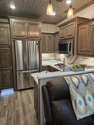 2020 Riverstone 39RKFB - rear kitchen