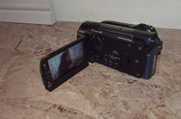 2/24/2012: My newly repaired Sony HDR-XR520V Camera playing back an old internal video file after repair!