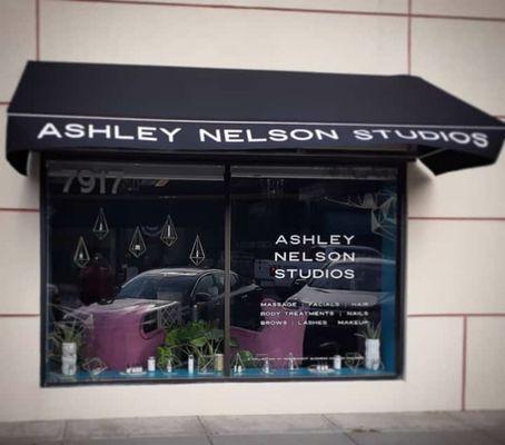 I'm located inside Ashley Nelson Studios