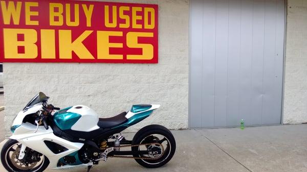 2008 GSX-R1000 with plenty of extras! Including, NOS, Air Shifter, Extended Swing arm and more!