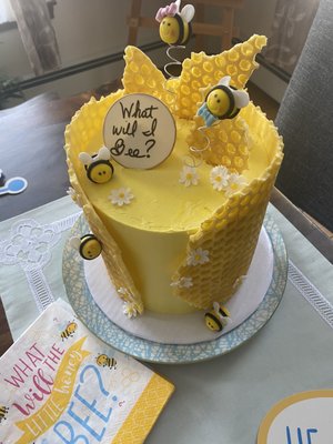 Birth sex/gender reveal cake