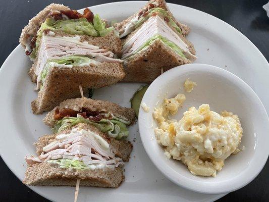 Turkey Club with Mac & Cheese!