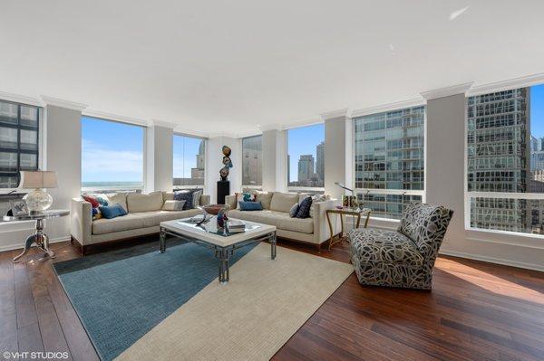 260 E Chestnut #2707- LISTED BY RYAN HARDY! $1,199,000