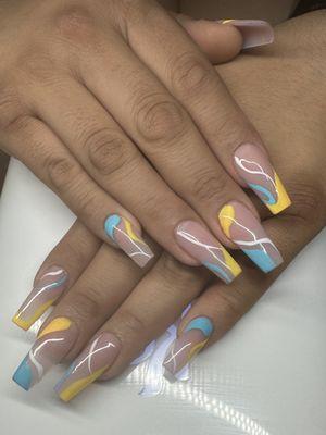 Medium nails with art