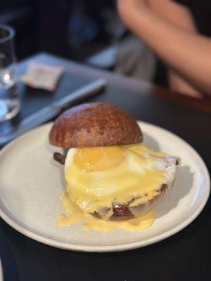 Breakfast sandwich