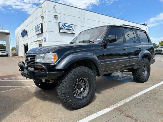 1997 Lexus LX450 Wheel and Tire install!