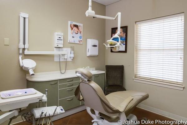 DMC Dental Exam Room