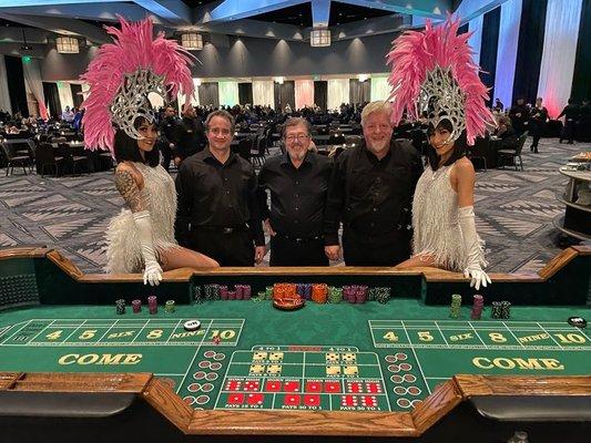 Texas Poker Supply offers a full Vegas Experience. Showgirls, Elvis, Cigar Rollers, and specialized acts!