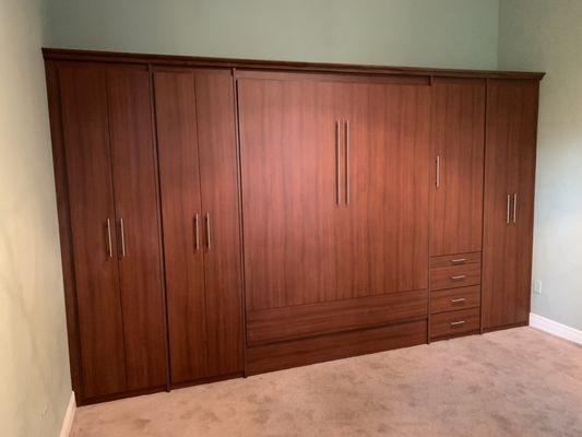 Wall-to-wall Murphy bed