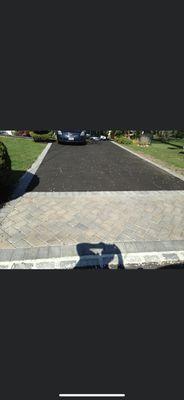 Paver apron and edges asphalt driveway