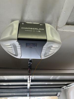 Chamberlain belt drive garage door opener