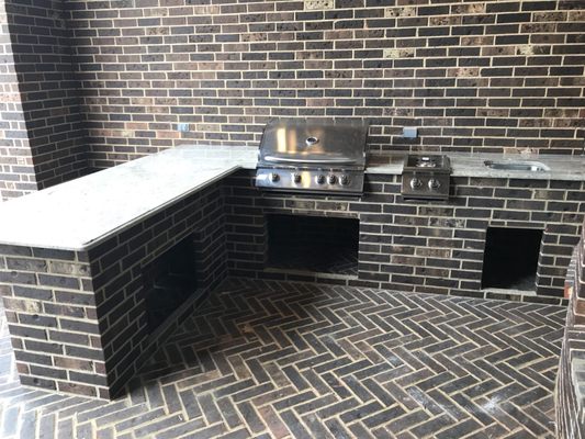 Outdoor Kitchen and total Home Builder