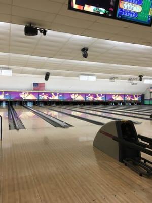 Colonial Lanes