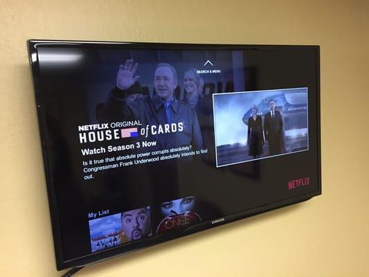 TV with Netflix, Hulu Plus!