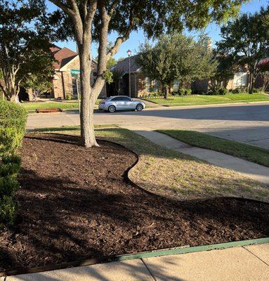 Fresh Mulch Installation