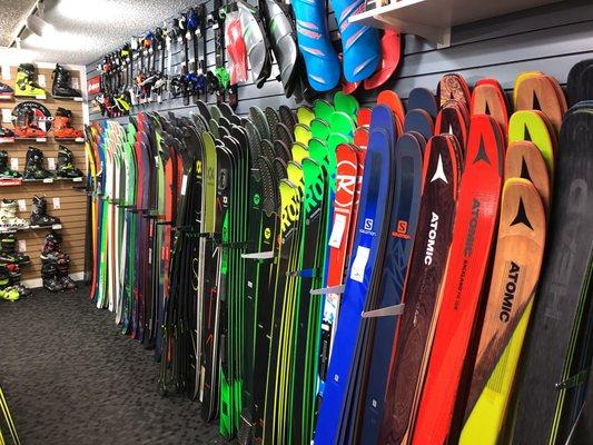 Ski wall