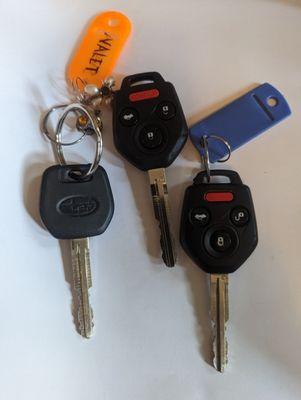 (L to R): Valet key, New Advanced Lock 4 button Key, Original Subaru 4 button key