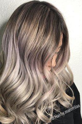 Baby lights for a soft color melt look with pastel lilac tone