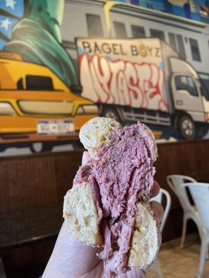 Pastrami on a sesame bagel