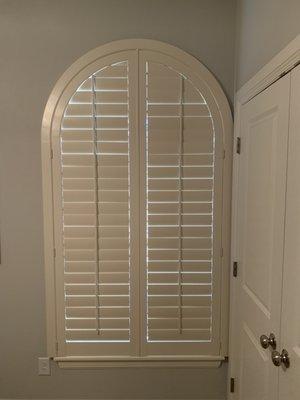 Composite wood arch top shutter