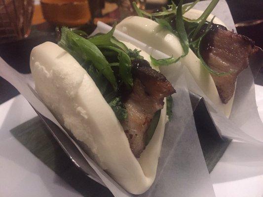 Steam pork bao/buns