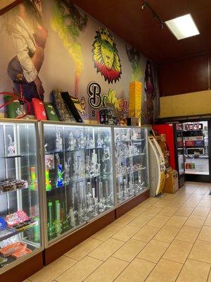 Smoke shop