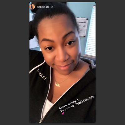 L.A. model Kia B. gives EyeLit Brows a shoutout !