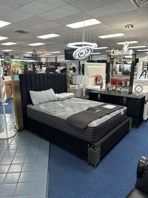 Signature Home Furniture Outlet