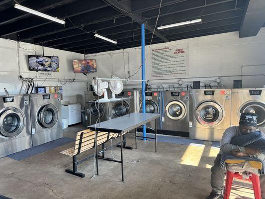 Large washers up to 80lbs to meet your family laundry needs .  All washers can be utilized through our speed queen appl.