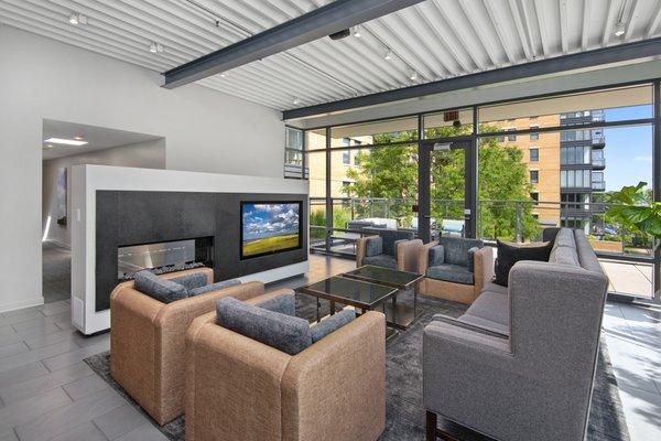 1717 Evanston Luxury Apartments amenity Rooftop lounge