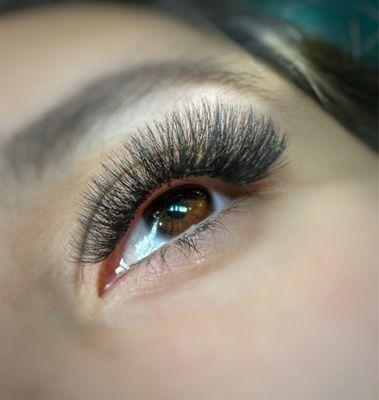 Eyelash extensions, volume