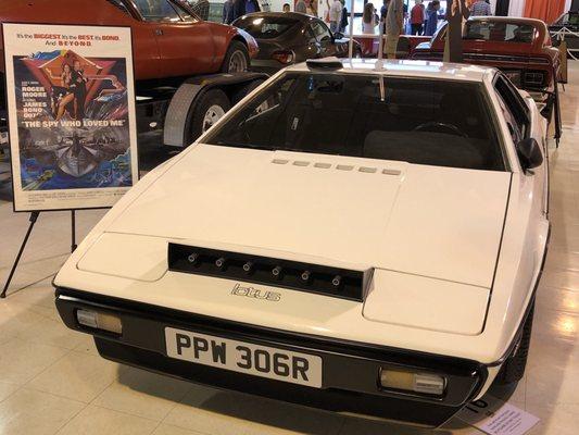 Lotus Esprit