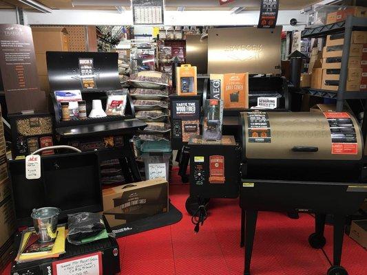 Platinum Traeger Wood Fired Grills Dealer