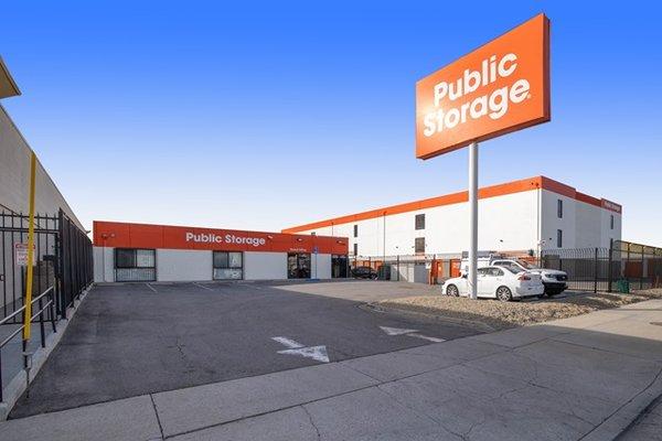 Public Storage