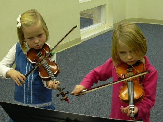 Suzuki violin lesson