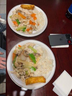 Moo goo gai pan with white rice & an eggroll