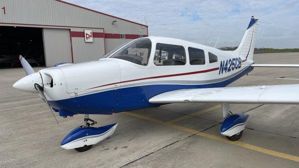 N425CB, a Piper Warrior at Summit Flight Academy.