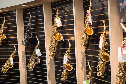 Come try our selection of student-professional brass/woodwind instruments. Rent Online Today!