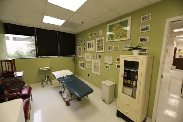 Beautiful exam rooms; funky-cool LA retro photos everywhere. Best practice in LA.