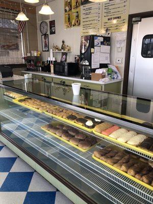 Serving area/donut display