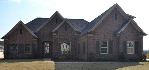 The Bell is a 4 bedroom 3 bathroom house located in Templeton Farms in Atoka.  Come see the CDI Home Difference for yourself.