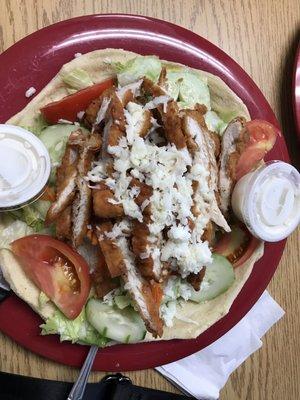 Crispy chicken chicken salad. Comes in a pizza dough base. Delicious! We will be back!