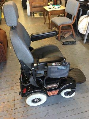 Electric Wheelchair (Mint Condition)