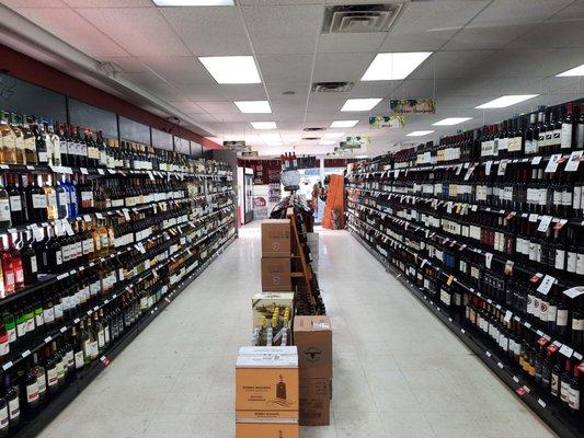 Montgomery Discount Wine Market