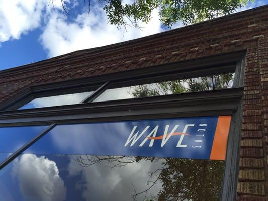 It's a beautiful day at Wave Salon