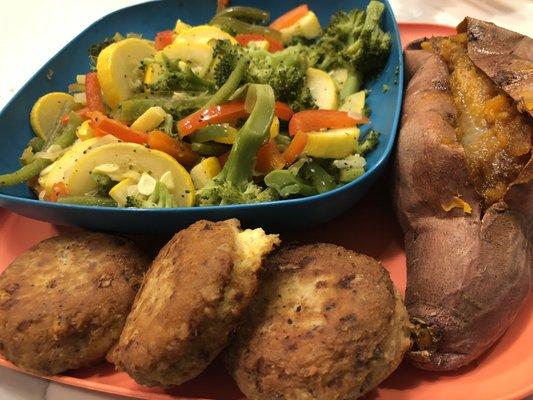 Salmon Cakes & Veggie platter