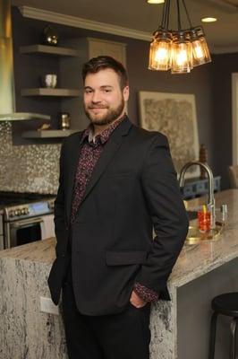 Tyler Shookman, REALTOR® at L. Steve Castlen, REALTORS. Talk to Tyler!