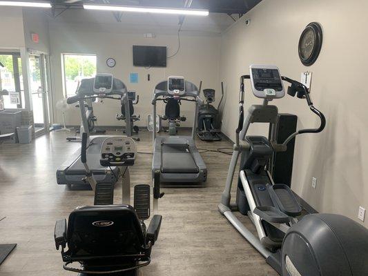 cardio equipment (treadmill, bikes, elliptical, and NuStep)