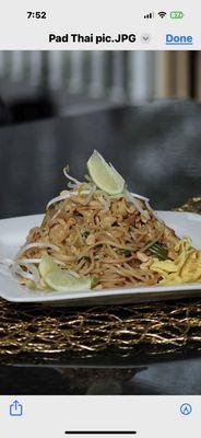 Pad Thai with chicken toss in our special sauce