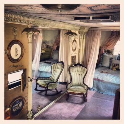 Elizabeth Taylor's trailer at the Hollywood Prop Auction